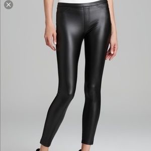 Hue Leatherette Leggings NWOT!!!!